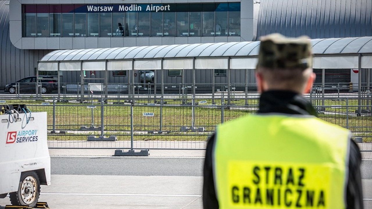 Wpadł podczas rutynowej kontroli na lotnisku