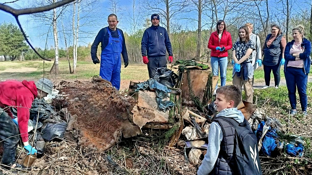 Sukces akcji „Stop śmieceniu”. Mieszkańcy wspólnie zadbali o czystość gminy Leoncin