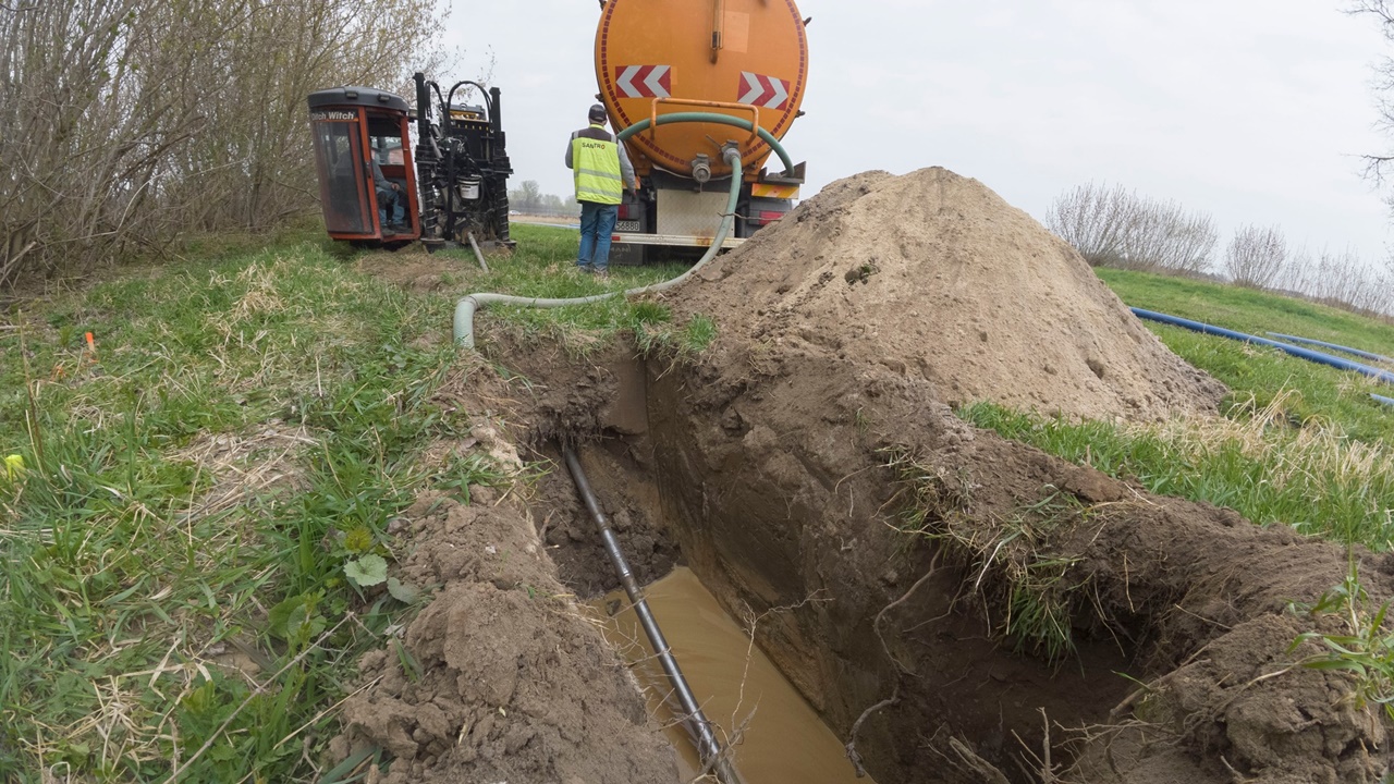 Rusza inwestycja za 7,6 mln zł. Rozbudowa wodociągu i kanalizacji w Leoncinie