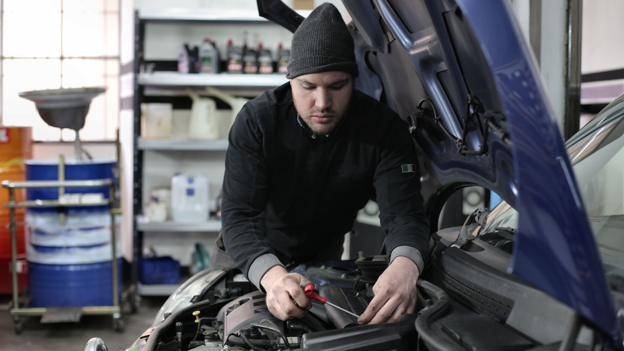 Dobry mechanik na Bemowie – jak go znaleźć i na co zwrócić uwagę